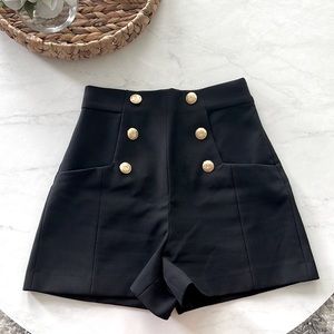 Zara High-waisted Shorts - size S